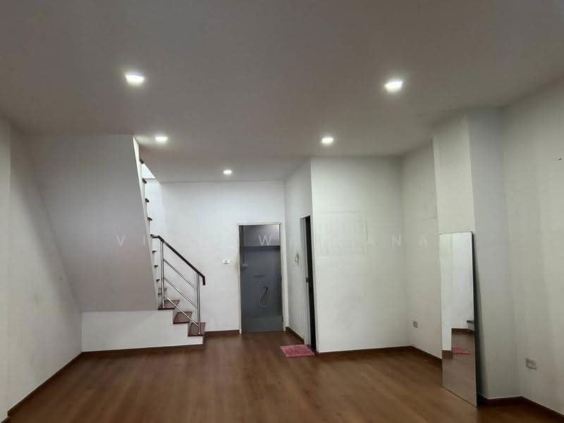ทาวน์เฮ้าส์ 2-ห้องนอน, กรุงเทพ, ทุ่งสองห้อง, หลักสี่, กรุงเทพ, 84 ตร.ม., ทาวน์เฮ้าส์ ขาย, โดย Vinai Wattana, 500561054 - DDproperty.com