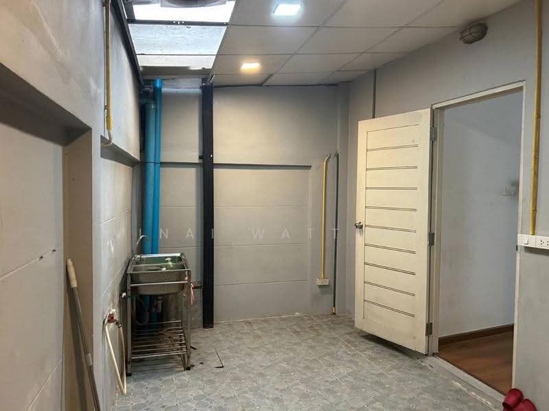 ทาวน์เฮ้าส์ 2-ห้องนอน, กรุงเทพ, ทุ่งสองห้อง, หลักสี่, กรุงเทพ, 84 ตร.ม., ทาวน์เฮ้าส์ ขาย, โดย Vinai Wattana, 500561054 - DDproperty.com