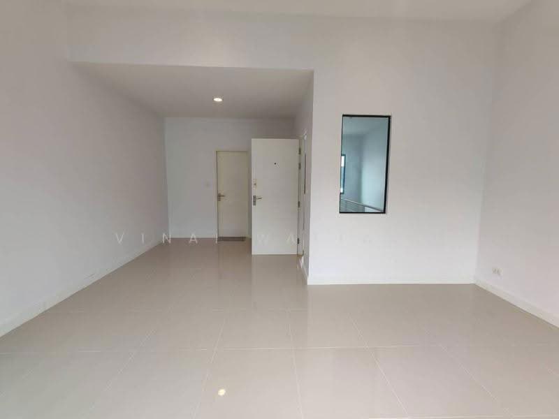 Baan Klang Muang Rama 9-Ramkhmahaeng, Bangkok, Soi Ramkhamhaeng 39, Phlapphla, Wang Thonglang, Bangkok, 3 Bedrooms, 149 sqm, Townhouse For Sale, by Vinai Wattana, 500561079 - DDproperty.com