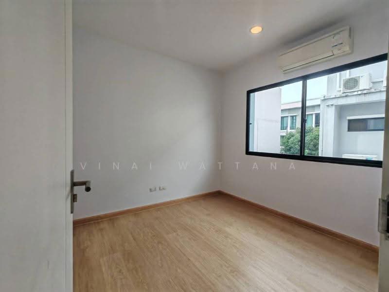 Baan Klang Muang Rama 9-Ramkhmahaeng, Bangkok, Soi Ramkhamhaeng 39, Phlapphla, Wang Thonglang, Bangkok, 3 Bedrooms, 149 sqm, Townhouse For Sale, by Vinai Wattana, 500561079 - DDproperty.com