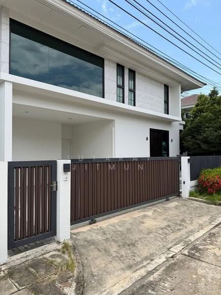 Perfect Place Rama 9-Krungthep Kreetha, Bangkok, Srinakarin - Rom Klao Road, Khlong Song Ton Nun, Lat Krabang, Bangkok, 3 Bedrooms, 222 sqm, Single Detached House For Sale, by Jutarat Jitmun, 500561197 - DDproperty.com