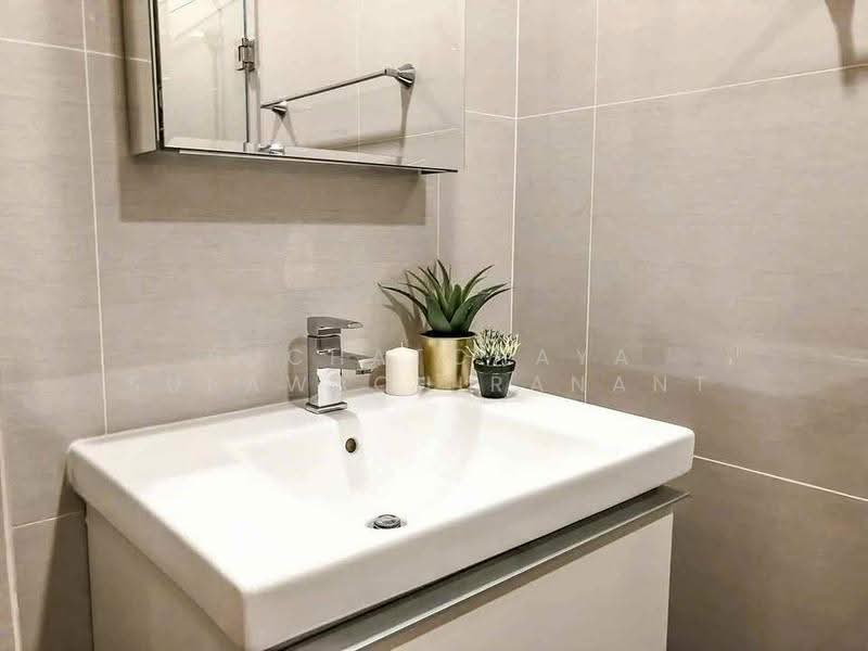 Park Origin Phrom Phong (Park 24), Bangkok, 68 Soi Sukhumvit 24, Khong Tan, Khlong Toei, Bangkok, 1 Bedroom, 30 sqm, Condo For Rent, by Suchatchaya Supawachiranant, 500561247 - DDproperty.com