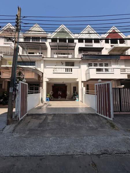 4-Storey Townhome, Soi Thetsaban Songkhrao 2 Yaek 4, Bangkok, -, Lat Yao, Chatuchak, Bangkok, 4 Bedrooms, 140 sqm, Townhouse For Sale, by Connex Property, 500561314 - DDproperty.com