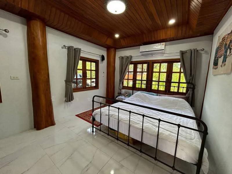 FOR SALE | Lanna-Contemporary Golden Teak House, Sansai, Chiang Mai, San Sai Noi, San Sai, Chiang Mai, 4 Bedrooms, 240 sqm, Single Detached House For Sale, by นิศาชล ใจแปง, 500561360 - DDproperty.com