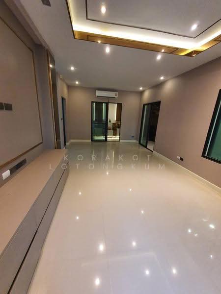 Kanasiri Wongwaen Lumlukka, Pathum Thani, Kanchanaphisek Ring, Bung Kham Proi, Lam Luk Ka, Pathum Thani, 4 Bedrooms, 165 sqm, Single Detached House For Sale, by Korakot Lotongkum, 500561426 - DDproperty.com