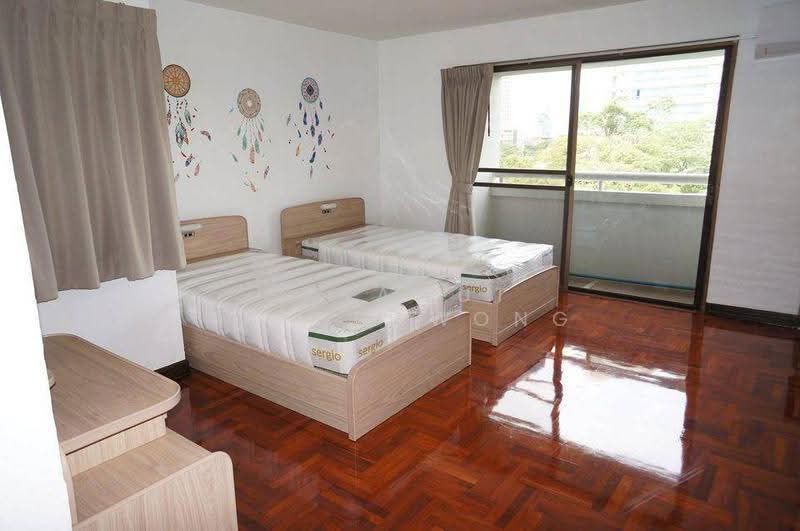 Baan Suanpetch, Bangkok, 18 Soi Sukhumvit 39, Khlong Tan Nua, Watthana, Bangkok, 2 Bedrooms, 135 sqm, Condo For Rent, by Sarawut Ratchawong, 500561447 - DDproperty.com