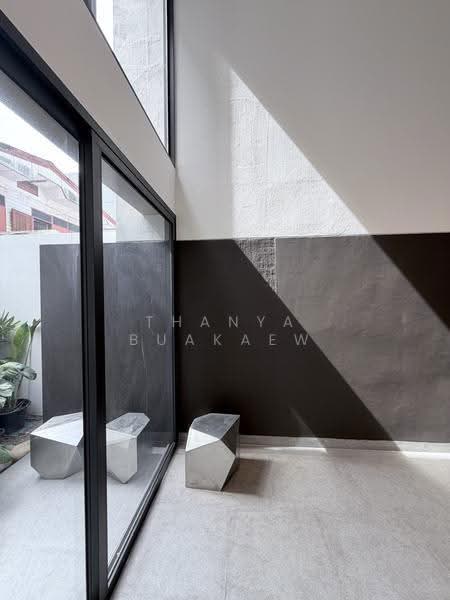 The Cabinet 29, Bangkok, Chorake Bua, Lat Phrao, Bangkok, 3 Bedrooms, 250 sqm, Townhouse For Rent, by Thanya Buakaew, 500561606 - DDproperty.com