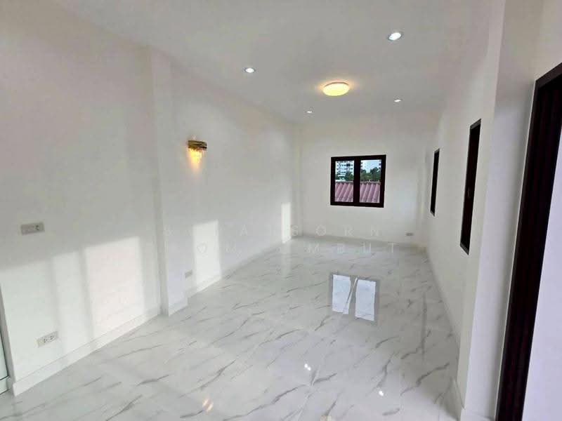 บ้าน 4-ห้องนอน, กรุงเทพ, สวนหลวง, กรุงเทพ, 260 ตร.ม., บ้านเดี่ยว ขาย, โดย Supatsorn Promsombut, 500561700 - DDproperty.com
