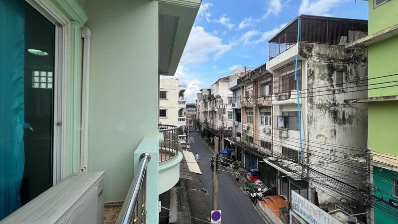 อาคารพาณิชย์ 3 ชั้น 79 ตร.ว. ใกล้โรงพยาบาลวิชัยเวช แยกไฟฉาย ซอยจรัญสนิทวงศ์33, กรุงเทพ, ถนนจรัญสนิทวงศ์, บางขุนนนท์, บางกอกน้อย, กรุงเทพ, 400 ตร.ม., ตึกแถว-อาคารพาณิชย์ ขาย, โดย คุณ ณิชารดา ทับทิม (เคท), 500561731 - DDproperty.com