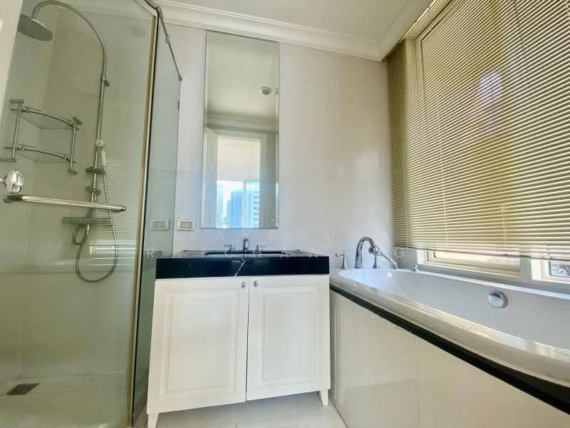Royce Private Residences, Bangkok, 61 Soi Sukhumvit 31, Khlongtoei Nua, Watthana, Bangkok, 3 Bedrooms, 142 sqm, Condo For Sale, by Sarawut Ratchawong, 500561738 - DDproperty.com