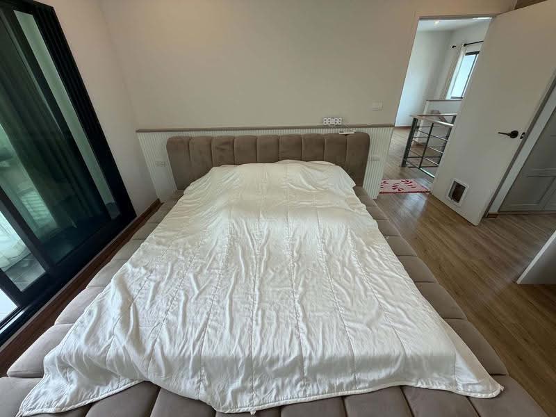 The Plant Bangna Wongwaen, Samut Prakan, Rachathewa, Bang Plee, Samut Prakan, 3 Bedrooms, 250 sqm, Single Detached House For Sale, by สุจิตรา ศิริจินดาพันธ์, 500561745 - DDproperty.com