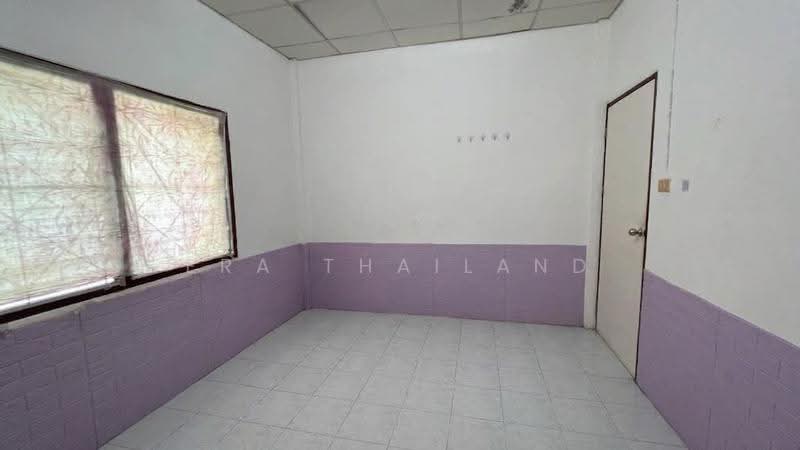 ทาวน์เฮ้าส์ชั้นเดียว(ห้องริม) ซ.พ่วง5 ต.กะแดะ, Surat Thani, Kra Dae, Kanchanadit, Surat Thani, 3 Bedrooms, 168 sqm, Townhouse For Sale, by ERA Thailand, 500561818 - DDproperty.com