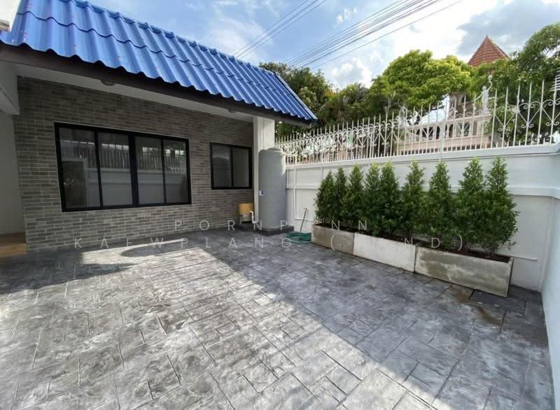 2-Storey Single House / Home Office For Rent Ratchada - Sutthisan - Lat Phrao | 220 sq.m, Bangkok, Samsen Nok, Huai Khwang, Bangkok, , 220 sqm, Shophouse For Rent, by Pornpann Kaewplang (Sand), 500561830 - DDproperty.com