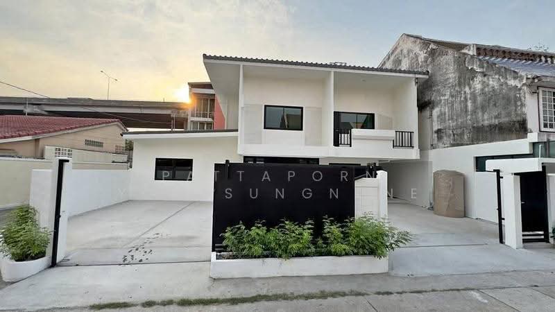 undefined, Bangkok, Suan Luang, Bangkok, 3 Bedrooms, 240 sqm, Single Detached House For Rent, by Pattaporn Yongsungnone, 500561875 - DDproperty.com