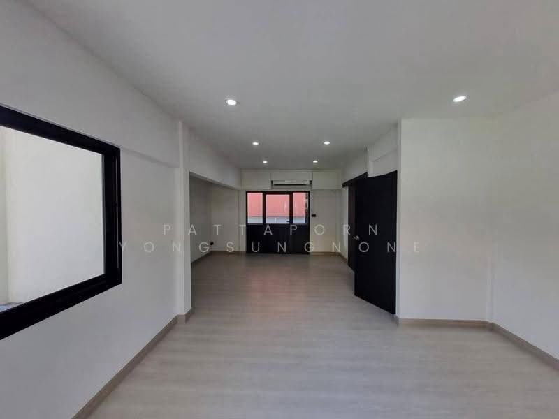 undefined, Bangkok, Suan Luang, Bangkok, 3 Bedrooms, 240 sqm, Single Detached House For Rent, by Pattaporn Yongsungnone, 500561875 - DDproperty.com