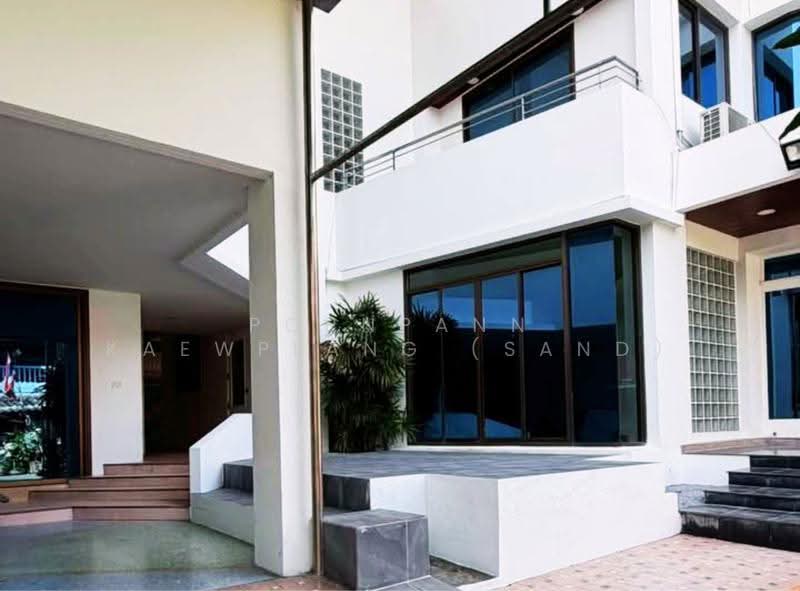 3-Storey Home Office Lat Phrao - Pradit Manutham - Along Ramindra Expressway | 524 sq.m. | 112 sq.w, Bangkok, Khlong Chaokhun Sing, Wang Thonglang, Bangkok, , 524 sqm, Shophouse For Rent, by Pornpann Kaewplang (Sand), 500561900 - DDproperty.com