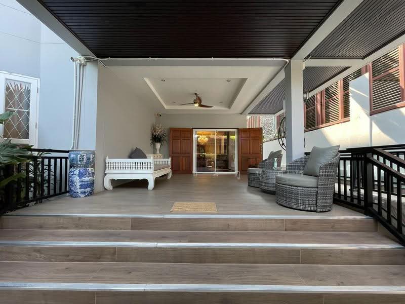 ทองหล่อ 25, Bangkok, Khlong Tan Nua, Watthana, Bangkok, 5 Bedrooms, 420 sqm, Single Detached House For Rent, by การุณ ชมภูบุตร, 500561934 - DDproperty.com