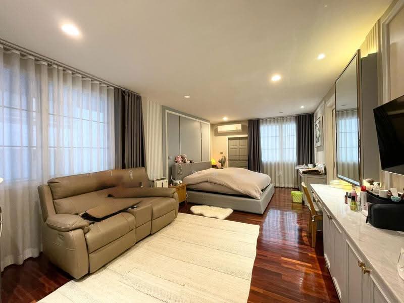 ทองหล่อ 25, Bangkok, Khlong Tan Nua, Watthana, Bangkok, 5 Bedrooms, 420 sqm, Single Detached House For Rent, by การุณ ชมภูบุตร, 500561934 - DDproperty.com