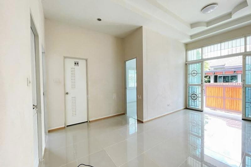 หมู่บ้านยิ่งรวย 9, Phra Nakhon Si Ayutthaya, Lam Ta Sao, Wang Noi, Phra Nakhon Si Ayutthaya, 3 Bedrooms, 225 sqm, Single Detached House For Sale, by ชนะชาติ นนท์ตา, 500561935 - DDproperty.com