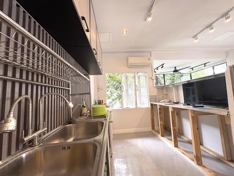 Space for Rent, กรุงเทพ, Sukhumvit 40, พระโขนง, คลองเตย, กรุงเทพ, 25 ตร.ม., ตึกแถว-อาคารพาณิชย์ ให้เช่า, โดย PROPERTYSIGHTS REAL ESTATE, 500561979 - DDproperty.com
