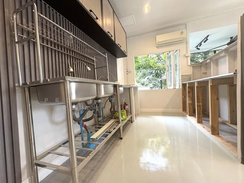 Space for Rent, กรุงเทพ, Sukhumvit 40, พระโขนง, คลองเตย, กรุงเทพ, 25 ตร.ม., ตึกแถว-อาคารพาณิชย์ ให้เช่า, โดย PROPERTYSIGHTS REAL ESTATE, 500561979 - DDproperty.com