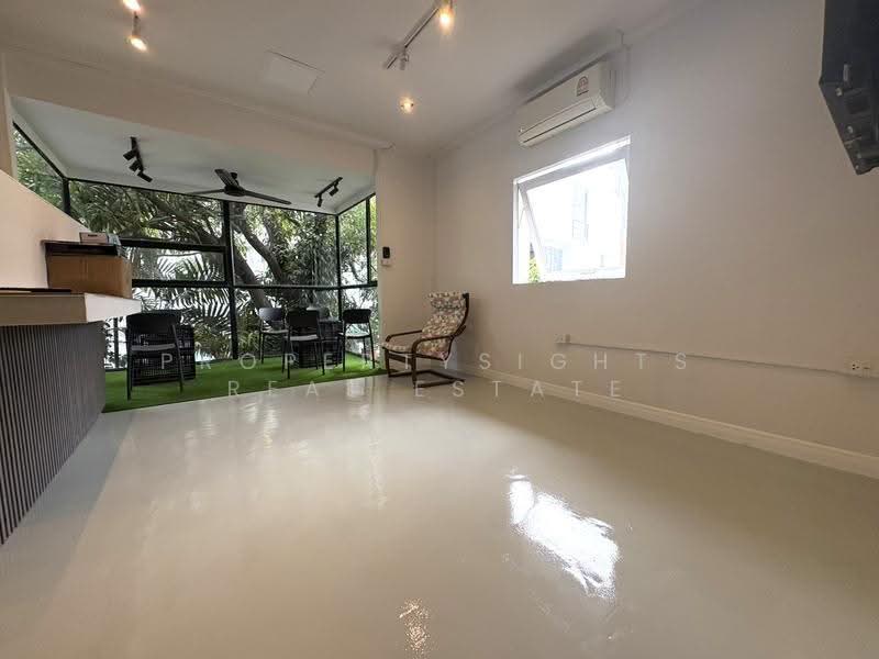 Space for Rent, กรุงเทพ, Sukhumvit 40, พระโขนง, คลองเตย, กรุงเทพ, 25 ตร.ม., ตึกแถว-อาคารพาณิชย์ ให้เช่า, โดย PROPERTYSIGHTS REAL ESTATE, 500561979 - DDproperty.com