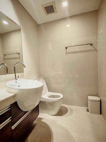 Sky Walk Residences, Bangkok, 1599 Sukhumvit Road, Phra Kanong Nua, Watthana, Bangkok, 1 Bedroom, 37 sqm, Condo For Rent, by Pattaporn Yongsungnone, 500561981 - DDproperty.com