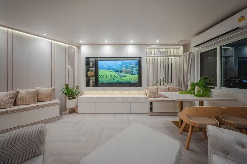 Fortune Condo Town, Bangkok, Naradhiwas Rajanakarindra 24 Alley, Chong Nonsi, Yan Nawa, Bangkok, 2 Bedrooms, 86 sqm, Condo For Sale, by Woraruethai Klumbun, 500561993 - DDproperty.com