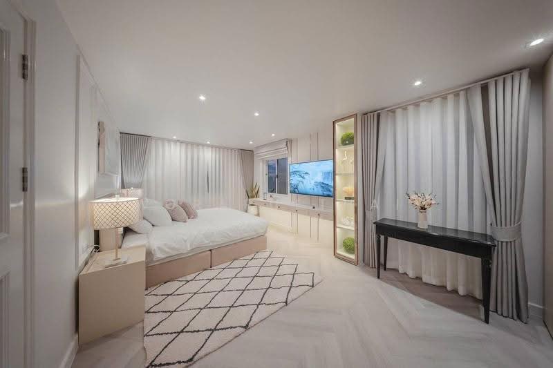 Fortune Condo Town, Bangkok, Naradhiwas Rajanakarindra 24 Alley, Chong Nonsi, Yan Nawa, Bangkok, 2 Bedrooms, 86 sqm, Condo For Sale, by Woraruethai Klumbun, 500561993 - DDproperty.com