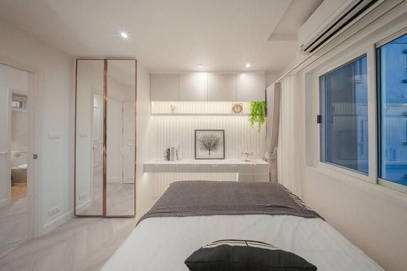 Fortune Condo Town, Bangkok, Naradhiwas Rajanakarindra 24 Alley, Chong Nonsi, Yan Nawa, Bangkok, 2 Bedrooms, 86 sqm, Condo For Sale, by Woraruethai Klumbun, 500561993 - DDproperty.com