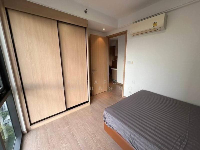 Regal Sathon-Naradhiwas, Bangkok, Naradhiwas Rajanagarindra Road, Thung Maha Mek, Sathon, Bangkok, 2 Bedrooms, 45 sqm, Condo For Rent, by Pattaporn Yongsungnone, 500562012 - DDproperty.com