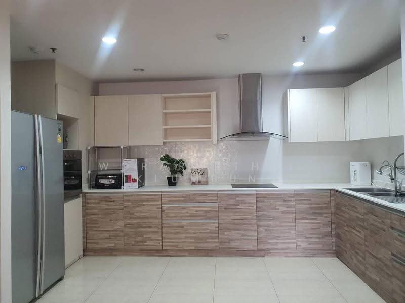 Baan Suanpetch, Bangkok, 18 Soi Sukhumvit 39, Khlong Tan Nua, Watthana, Bangkok, 2 Bedrooms, 123 sqm, Condo For Rent, by Woraruethai Klumbun, 500562080 - DDproperty.com