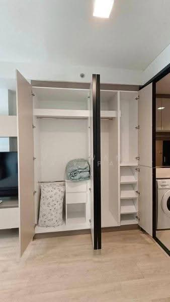 IDEO Sathorn-Wongwian Yai, Bangkok, 219 Soi Krung Thonburi 1, Khlong Ton Sai, Khlong San, Bangkok, 1 Bedroom, 28 sqm, Condo For Sale, by Piyawan Maiyapan, 500562089 - DDproperty.com