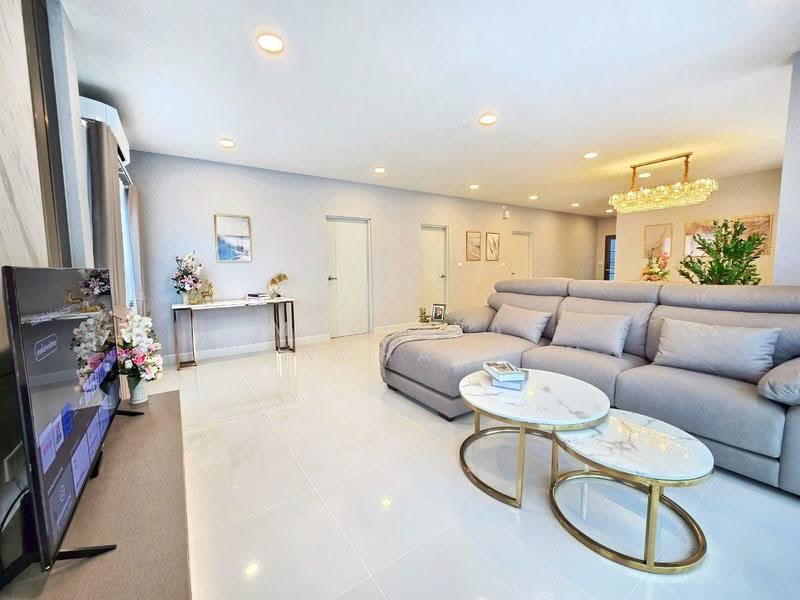 Centro Bangna, Samut Prakan, 111 Soi 3, Bang Kaeo, Bang Plee, Samut Prakan, 4 Bedrooms, 330 sqm, Single Detached House For Rent, by Maiyara Juancharoen, 500562093 - DDproperty.com