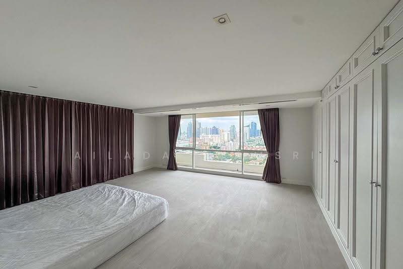 D.S. Tower 1 Sukhumvit 33, Bangkok, Soi Phrom Chit, Khlong Tan Nua, Watthana, Bangkok, 3 Bedrooms, 250 sqm, Condo For Rent, by Ailada Ngamsri, 500562101 - DDproperty.com