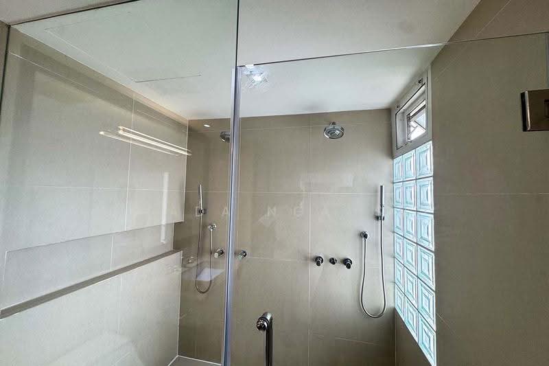 D.S. Tower 1 Sukhumvit 33, Bangkok, Soi Phrom Chit, Khlong Tan Nua, Watthana, Bangkok, 3 Bedrooms, 250 sqm, Condo For Rent, by Ailada Ngamsri, 500562101 - DDproperty.com