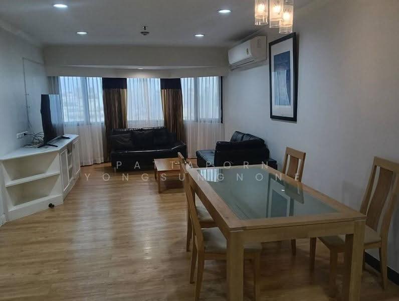 Baan Suanpetch, Bangkok, 18 Soi Sukhumvit 39, Khlong Tan Nua, Watthana, Bangkok, 2 Bedrooms, 133 sqm, Condo For Rent, by Pattaporn Yongsungnone, 500562106 - DDproperty.com