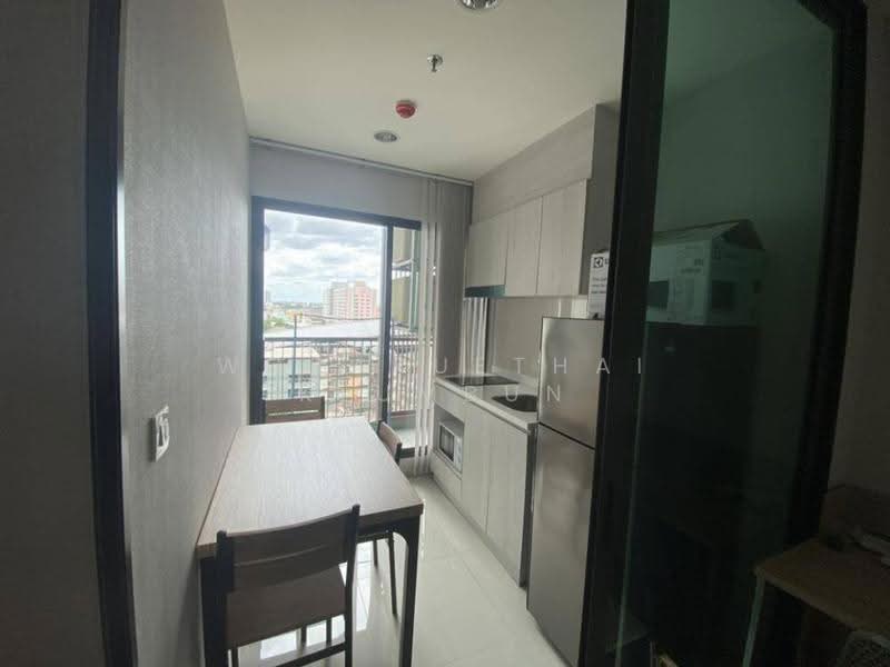 Life Pinklao, Bangkok, Boromarajonani Road, Bang Bamru, Bang Phlat, Bangkok, 1 Bedroom, 31 sqm, Condo For Sale, by Woraruethai Klumbun, 500562120 - DDproperty.com