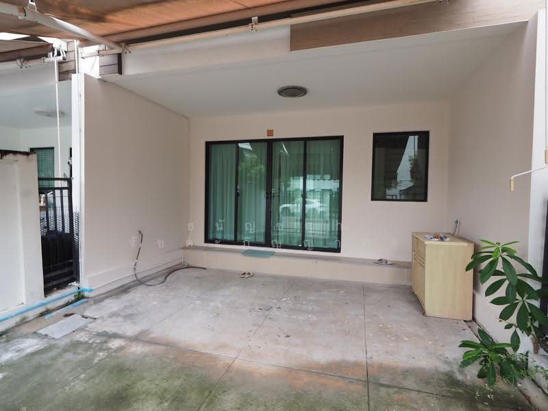 Baan Klang Muang Nawamin 42, Bangkok, Soi Nawamin 42, Nawamin Road, Khlong Kum, Bueng Kum, Bangkok, 3 Bedrooms, 160 sqm, Townhouse For Sale, by Tanunchaya Ratchatapinyaporn, 500562124 - DDproperty.com