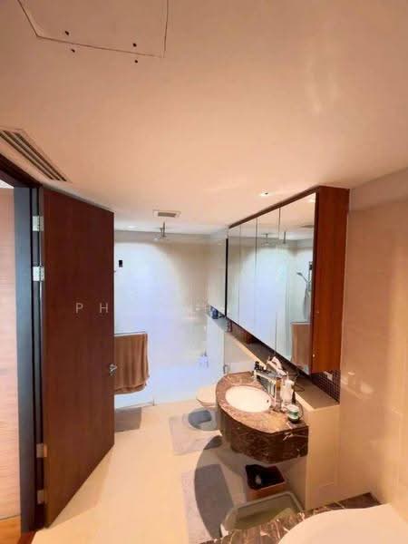 The Lakes, Bangkok, 123 Ratchadaphisek Road, Khlong Toei, Bangkok, 2 Bedrooms, 160 sqm, Condo For Rent, by Sannop Phongpraphan, 500562134 - DDproperty.com