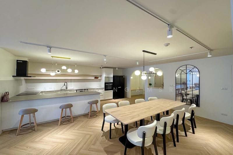 Las Colinas, Bangkok, Sukhumvit 21 Road, Khlongtoei Nua, Watthana, Bangkok, 3 Bedrooms, 200 sqm, Condo For Rent, by Ailada Ngamsri, 500562171 - DDproperty.com