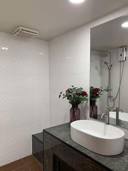 Sukhumvit Suite, Bangkok, 19 Soi Sukhumvit 13, Khlongtoei Nua, Watthana, Bangkok, 1 Bedroom, 40 sqm, Condo For Rent, by Sannop Phongpraphan, 500562197 - DDproperty.com