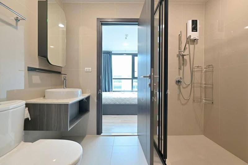 XT Huaikhwang, Bangkok, 244 Ratchadaphisek Road, Huai Khwang, Bangkok, 1 Bedroom, 35 sqm, Condo For Sale, by Woraruethai Klumbun, 500562352 - DDproperty.com