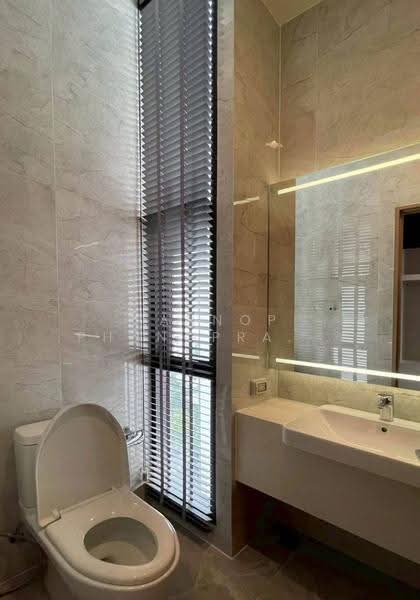 Noble Around Sukhumvit 33, Bangkok, 17 Soi Sukhumvit 33, Khlong Tan Nua, Watthana, Bangkok, 1 Bedroom, 34 sqm, Condo For Rent, by Sannop Phongpraphan, 500562379 - DDproperty.com