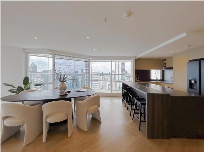 Sukhumvit Suite, Bangkok, 19 Soi Sukhumvit 13, Khlongtoei Nua, Watthana, Bangkok, 4 Bedrooms, 220 sqm, Condo For Sale, by Rangie Sukjaroen, 500562386 - DDproperty.com