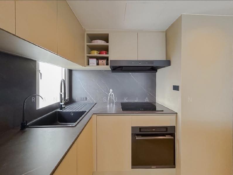 Sukhumvit Suite : สุขุมวิท สวีท, กรุงเทพ, 19 ซอยสุขุมวิท 13, คลองเตยเหนือ, วัฒนา, กรุงเทพ, 220 ตร.ม., คอนโด ขาย, โดย Rangie Sukjaroen, 500562386 - DDproperty.com