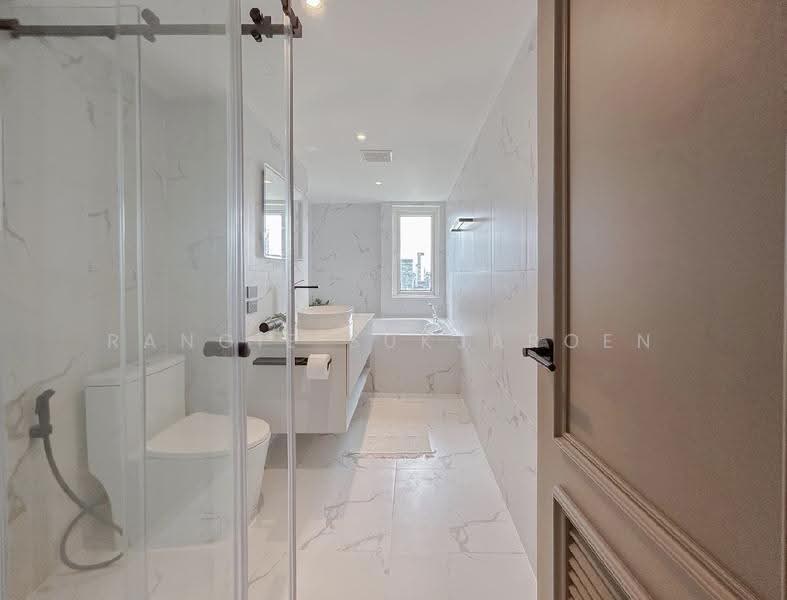 Sukhumvit Suite : สุขุมวิท สวีท, กรุงเทพ, 19 ซอยสุขุมวิท 13, คลองเตยเหนือ, วัฒนา, กรุงเทพ, 220 ตร.ม., คอนโด ขาย, โดย Rangie Sukjaroen, 500562386 - DDproperty.com