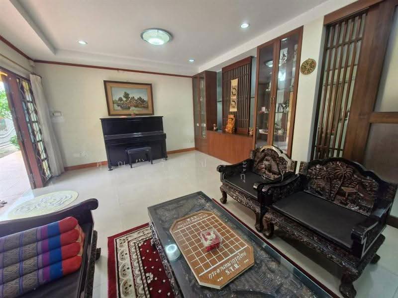 บ้านเดี่ยว 2 ชั้น 125 ตร.ว. ใกล้เรือนมะขามคู่ ใกล้โรงเรียนอัมพรไพศาล ซอยสุขาประชาสรรค์3 ซอย 26, Nonthaburi, ถนนติวานนท์, Bang Phut, Pak Kret, Nonthaburi, 3 Bedrooms, 230 sqm, Single Detached House For Sale, by คุณ วันประภา จุสมใจ (กุ้ง), 500562432 - DDproperty.com