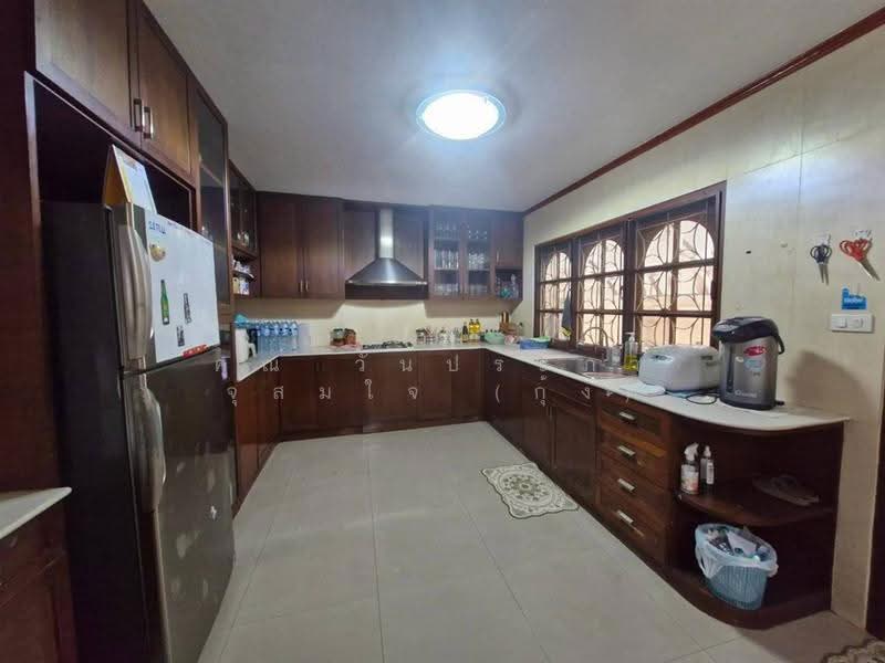 บ้านเดี่ยว 2 ชั้น 125 ตร.ว. ใกล้เรือนมะขามคู่ ใกล้โรงเรียนอัมพรไพศาล ซอยสุขาประชาสรรค์3 ซอย 26, Nonthaburi, ถนนติวานนท์, Bang Phut, Pak Kret, Nonthaburi, 3 Bedrooms, 230 sqm, Single Detached House For Sale, by คุณ วันประภา จุสมใจ (กุ้ง), 500562432 - DDproperty.com