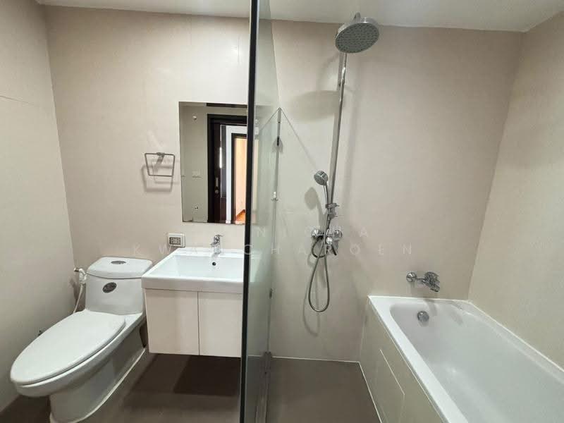 Acadamia Grand Tower, Bangkok, Soi Sukhumvit 43, Khlong Tan Nua, Watthana, Bangkok, 2 Bedrooms, 120 sqm, Condo For Rent, by Natnicha Kwancharoen, 500562489 - DDproperty.com